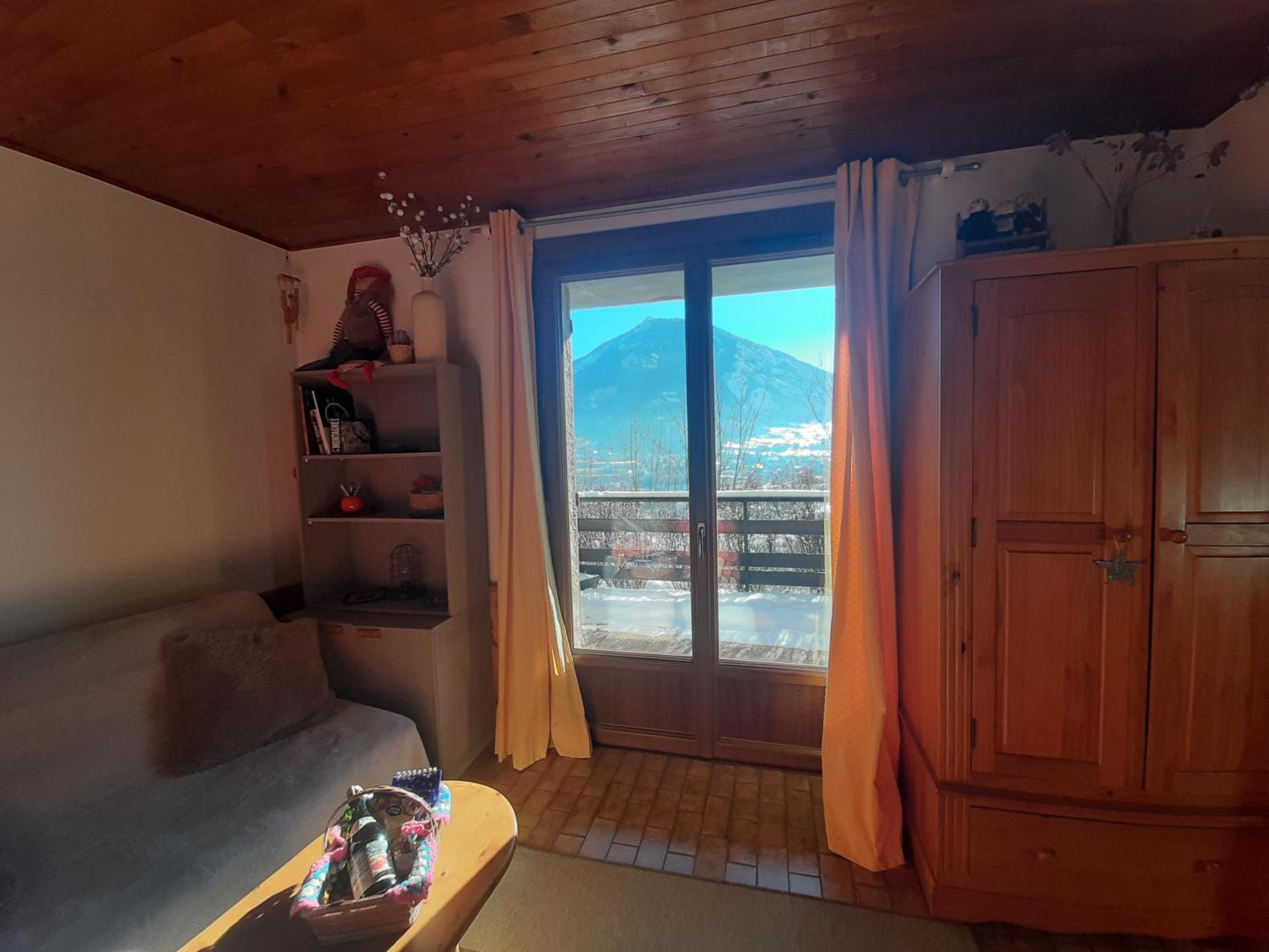 Studio sympa avec terrasse , maxi 4 pers.Briançon Extérieur photo